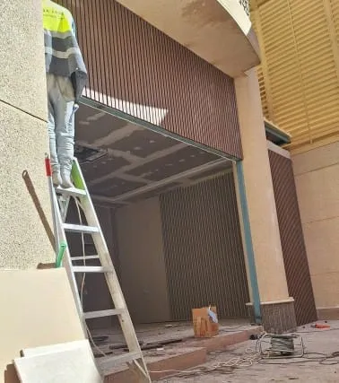 مقاول بناء ملاحق الرياض تركيب ملاحق من الساندوتش بانل