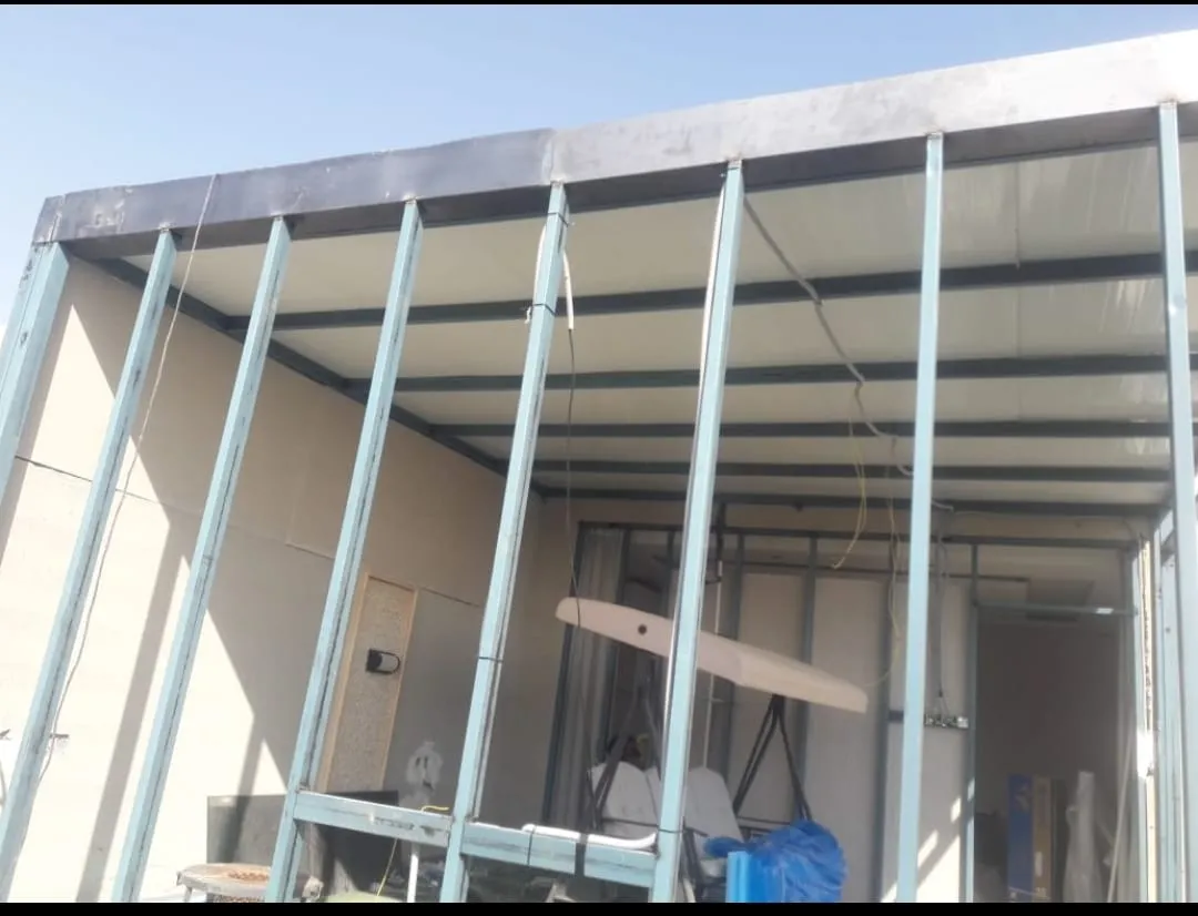 مقاول لتركيب هناجر ومستودعات من الساندويتش بانل في الرياض