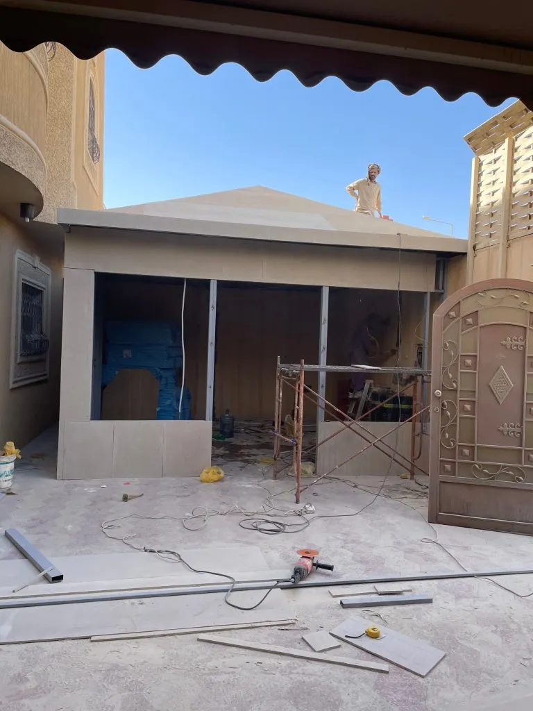 مقاول بناء ملاحق واستراحات خارجية بجميع أنواعها في الرياض