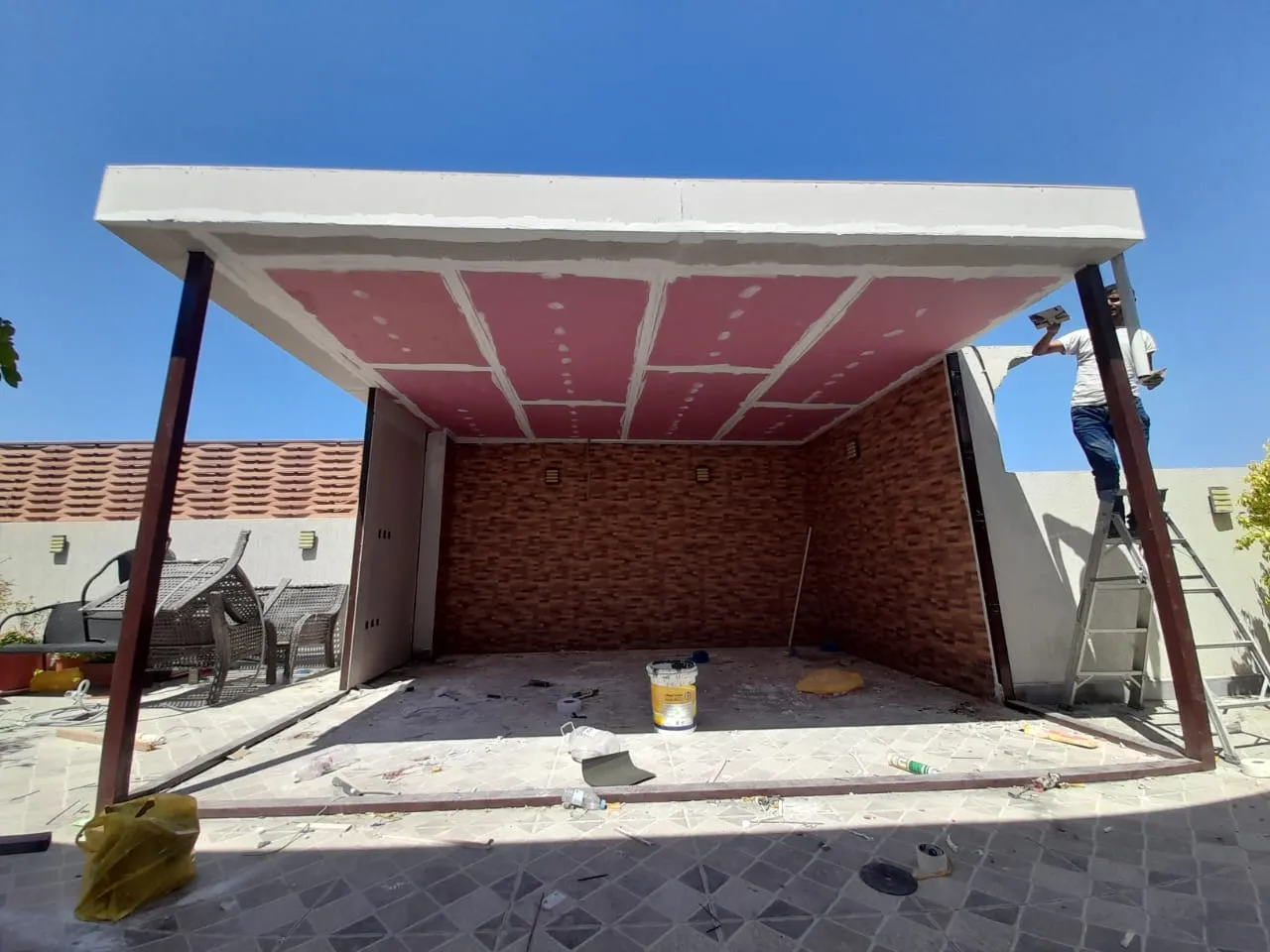 مقاول بناء ملاحق سطح في الرياض