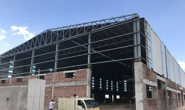 مقاول تركيب حظائر دواجن في الرياض