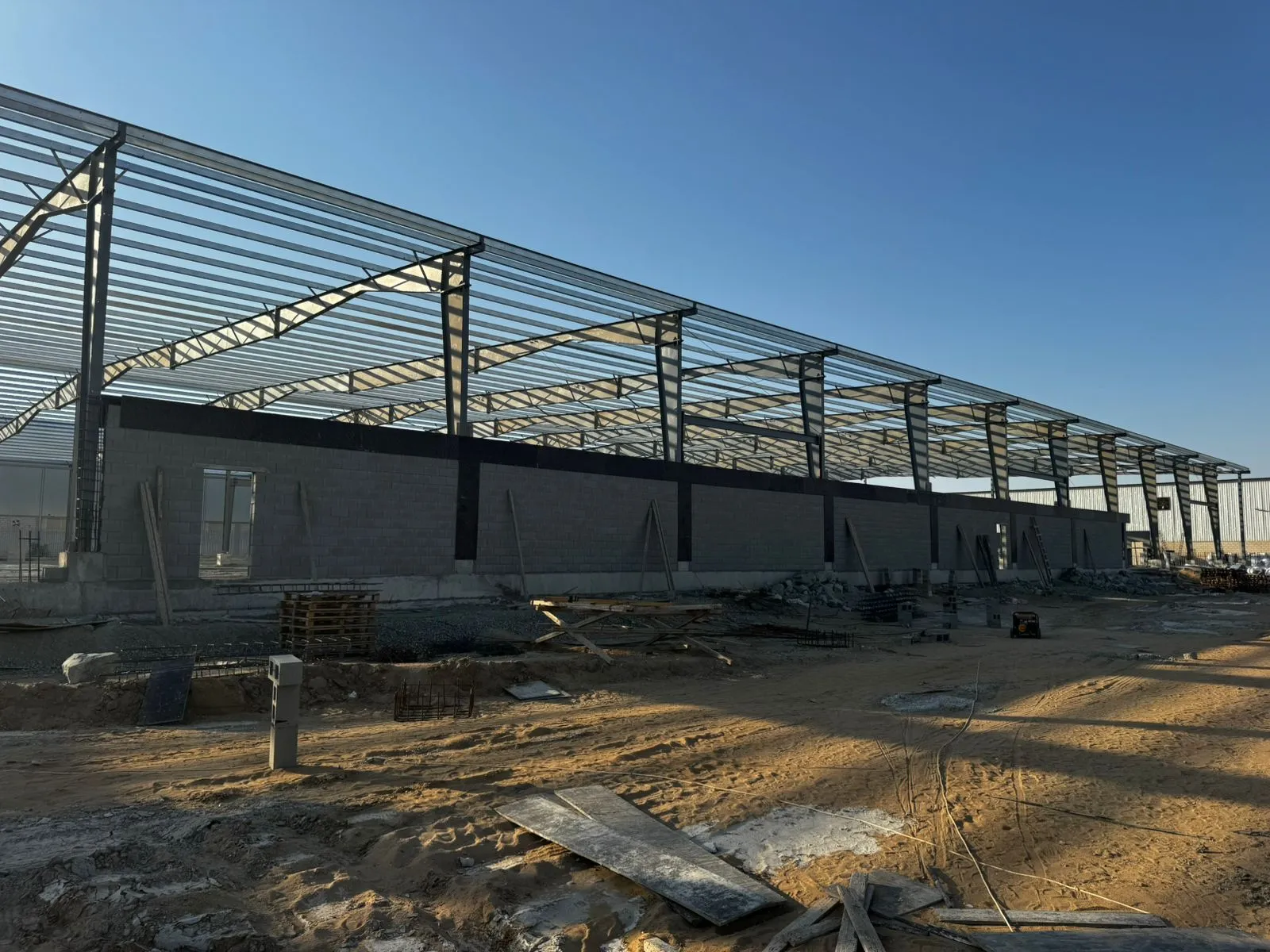 شركة لتركيب هناجر ومستودعات بالمملكة السعودية وجميع مناطقها 