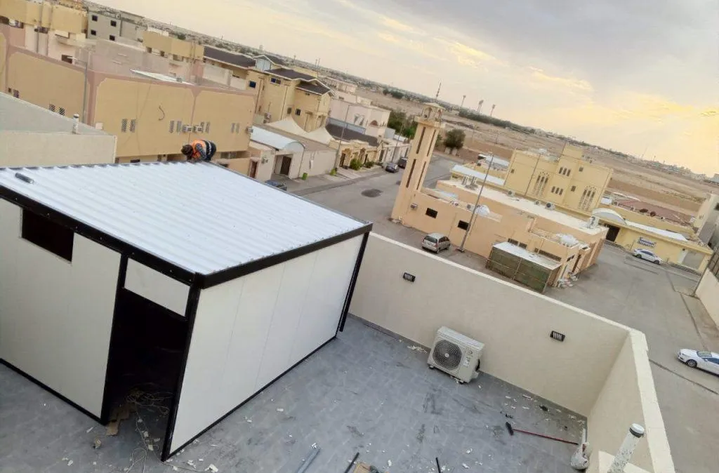 مقاول بناء ملاحق من الساندويتش بانل وأسمنت بورد بالسعوديه