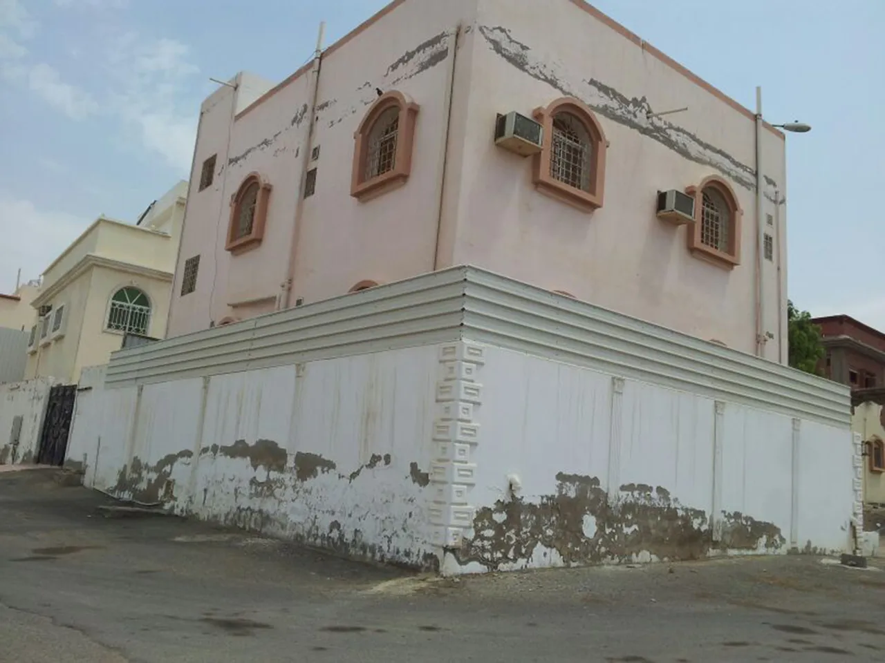 شركة مقاولات في المملكة العربية السعودية لبنا محلات تجارية