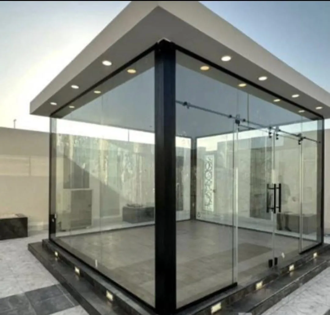 مقاول لبناءمجالس زجاجية في المملكة العربية السعودية 