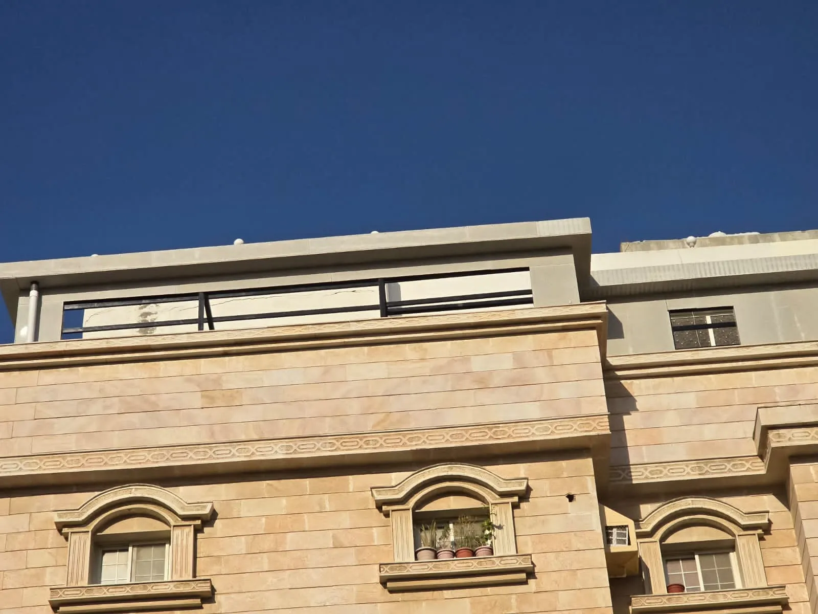 مقاولات عامة للبناء وترميمات وتشطيبات بالمملكة السعودية