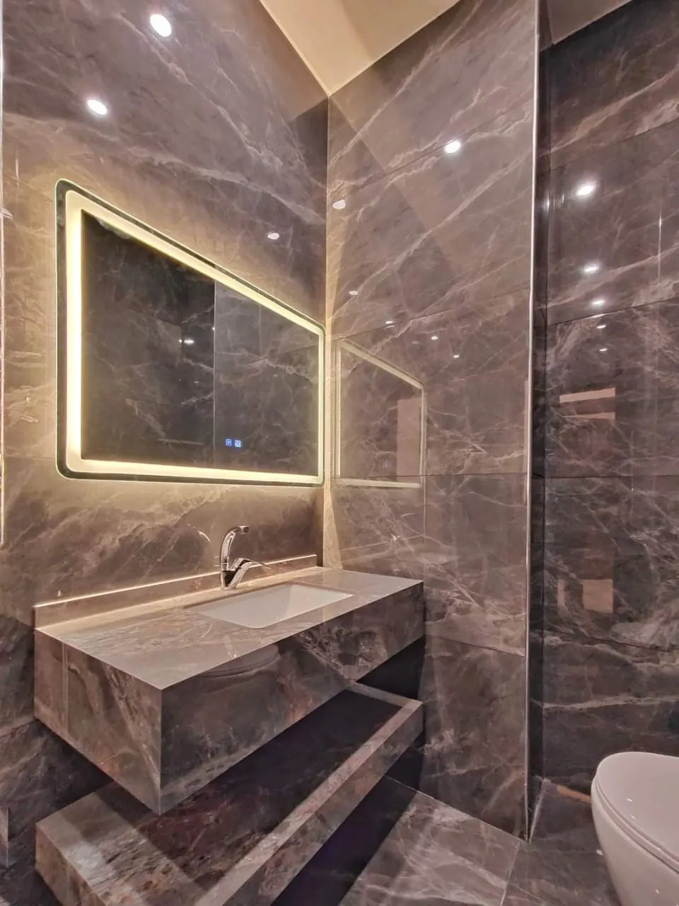 مقاول بناء وترميمات وتنفيذ مشاريع بالسعودية